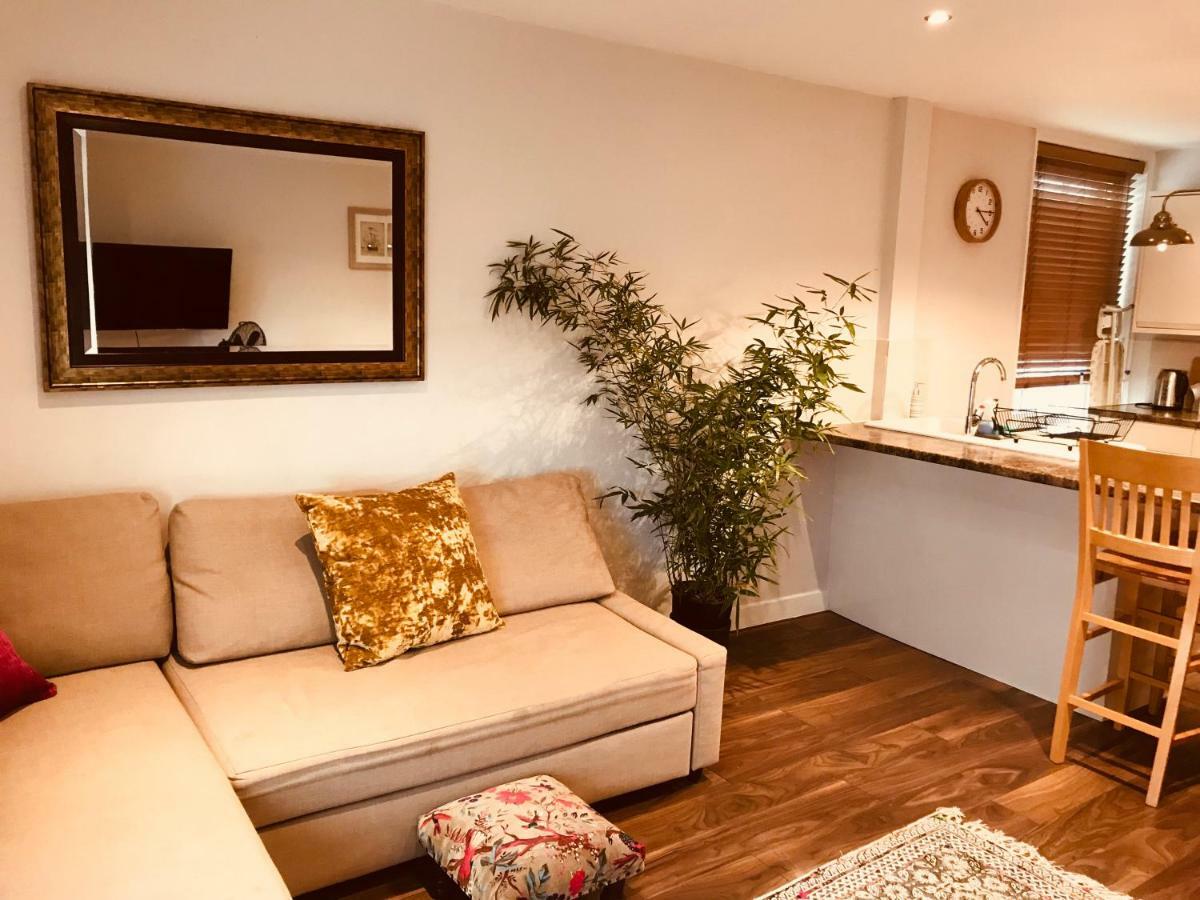 Modern One Bedroom Apartment Near The Seafront Portsmouth Buitenkant foto